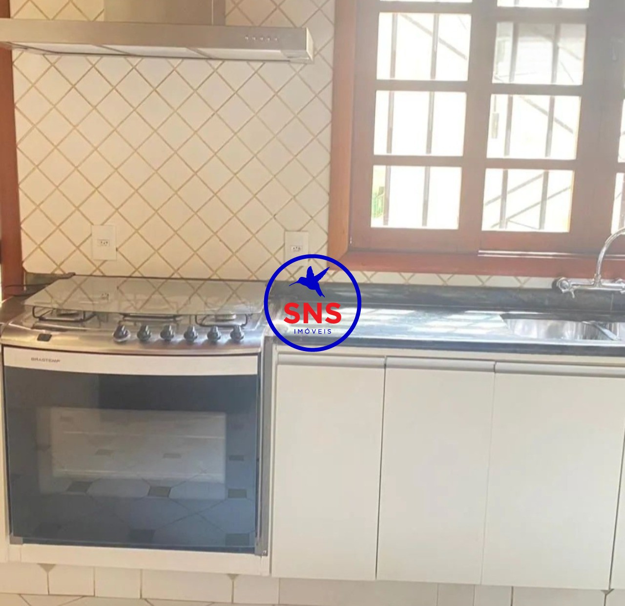 Casa de Condomínio à venda e aluguel com 3 quartos, 380m² - Foto 8