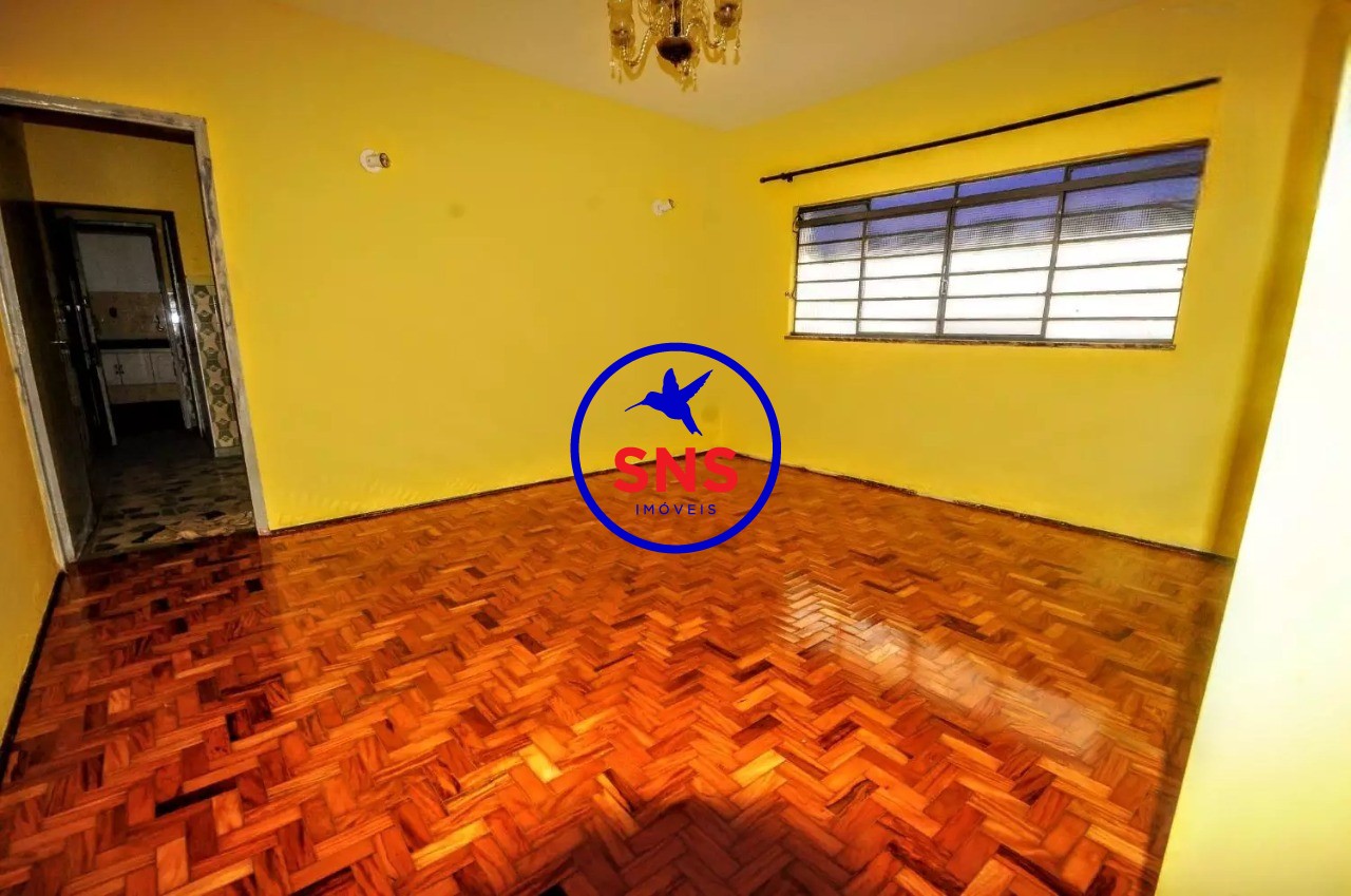 Casa para alugar com 3 quartos, 72m² - Foto 2