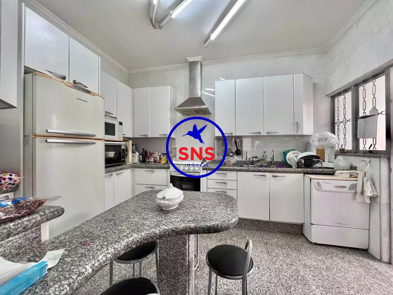 Casa, 3 quartos, 272 m² - Foto 8