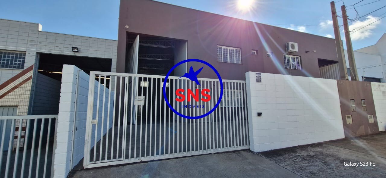 Depósito-Galpão-Armazém para alugar, 200m² - Foto 2