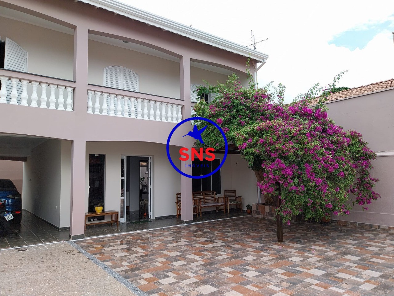 Casa à venda com 3 quartos, 174m² - Foto 2