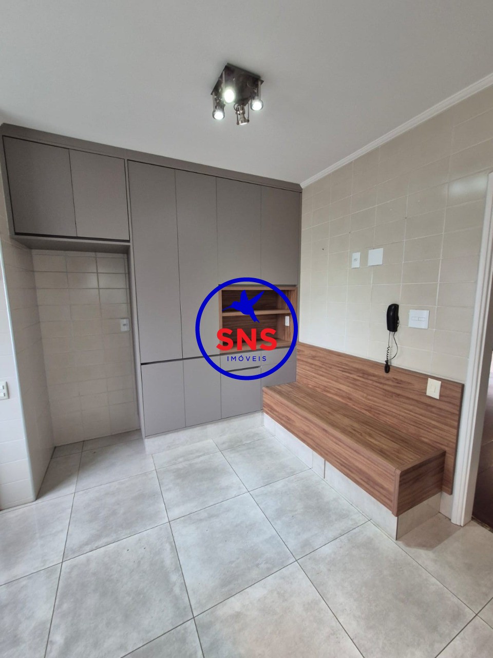 Apartamento à venda com 3 quartos, 121m² - Foto 8