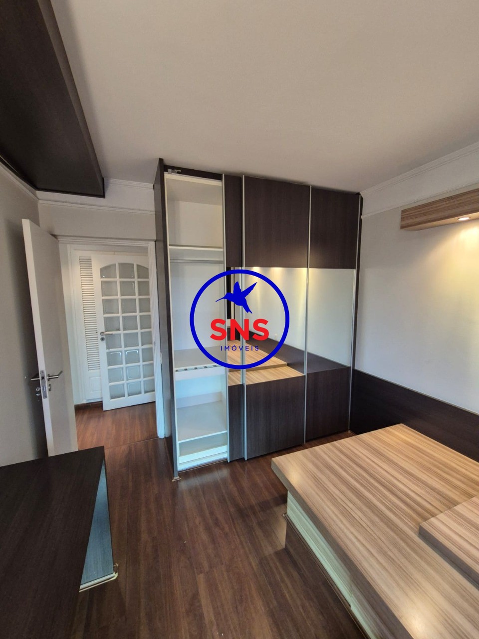 Apartamento à venda com 3 quartos, 121m² - Foto 12