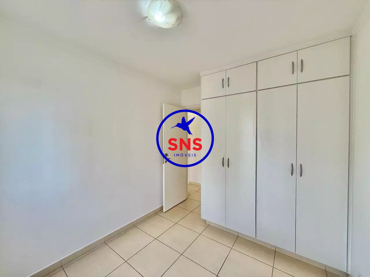 Apartamento para alugar com 3 quartos, 93m² - Foto 14