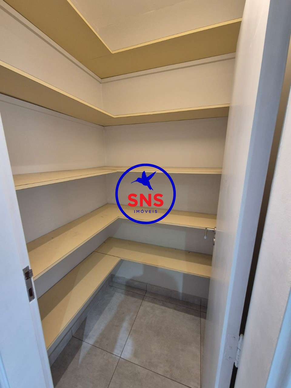 Apartamento à venda com 3 quartos, 121m² - Foto 9