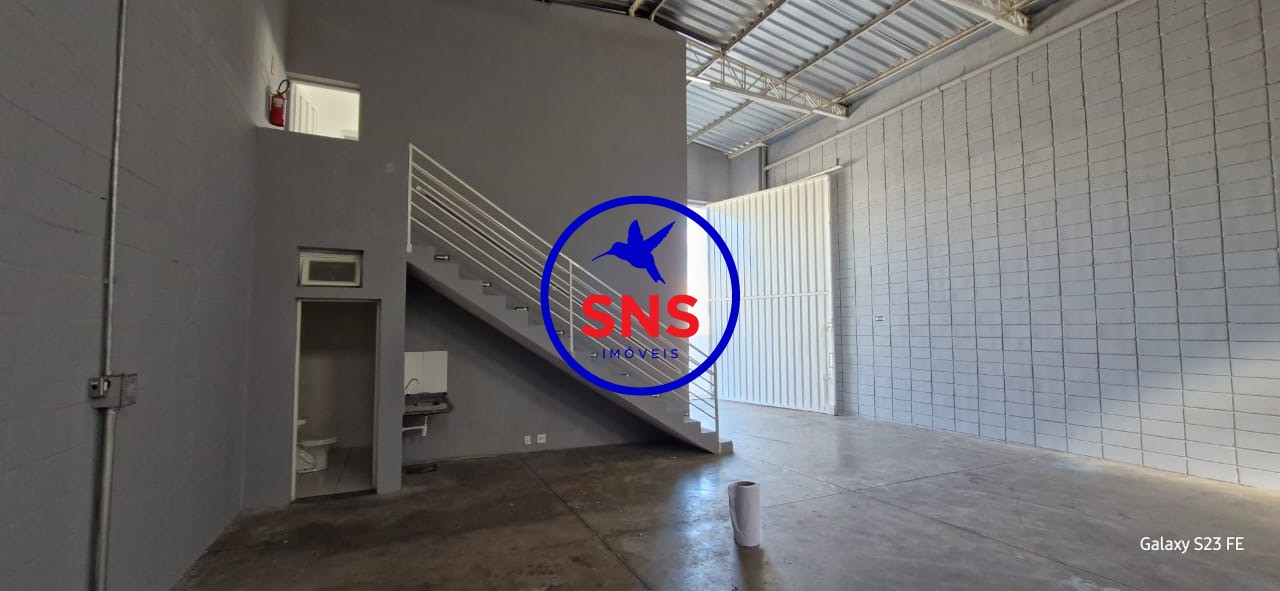 Depósito-Galpão-Armazém para alugar, 200m² - Foto 4