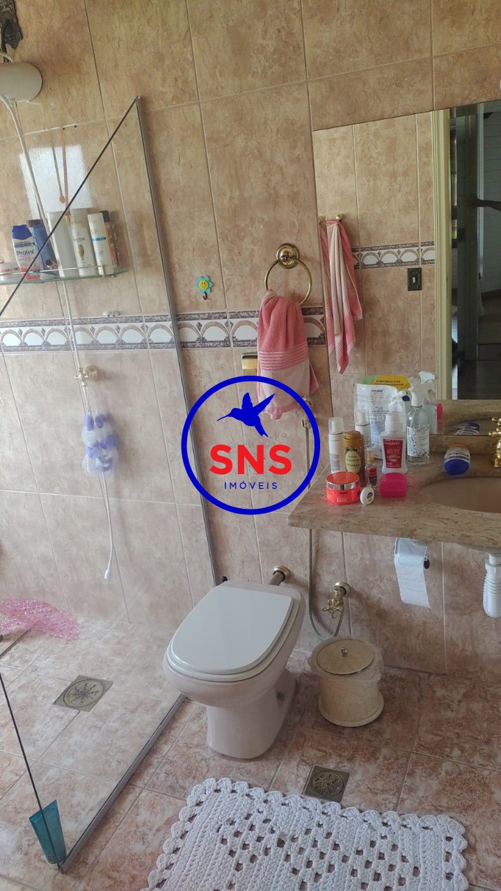 Casa de Condomínio para alugar com 4 quartos, 388m² - Foto 11
