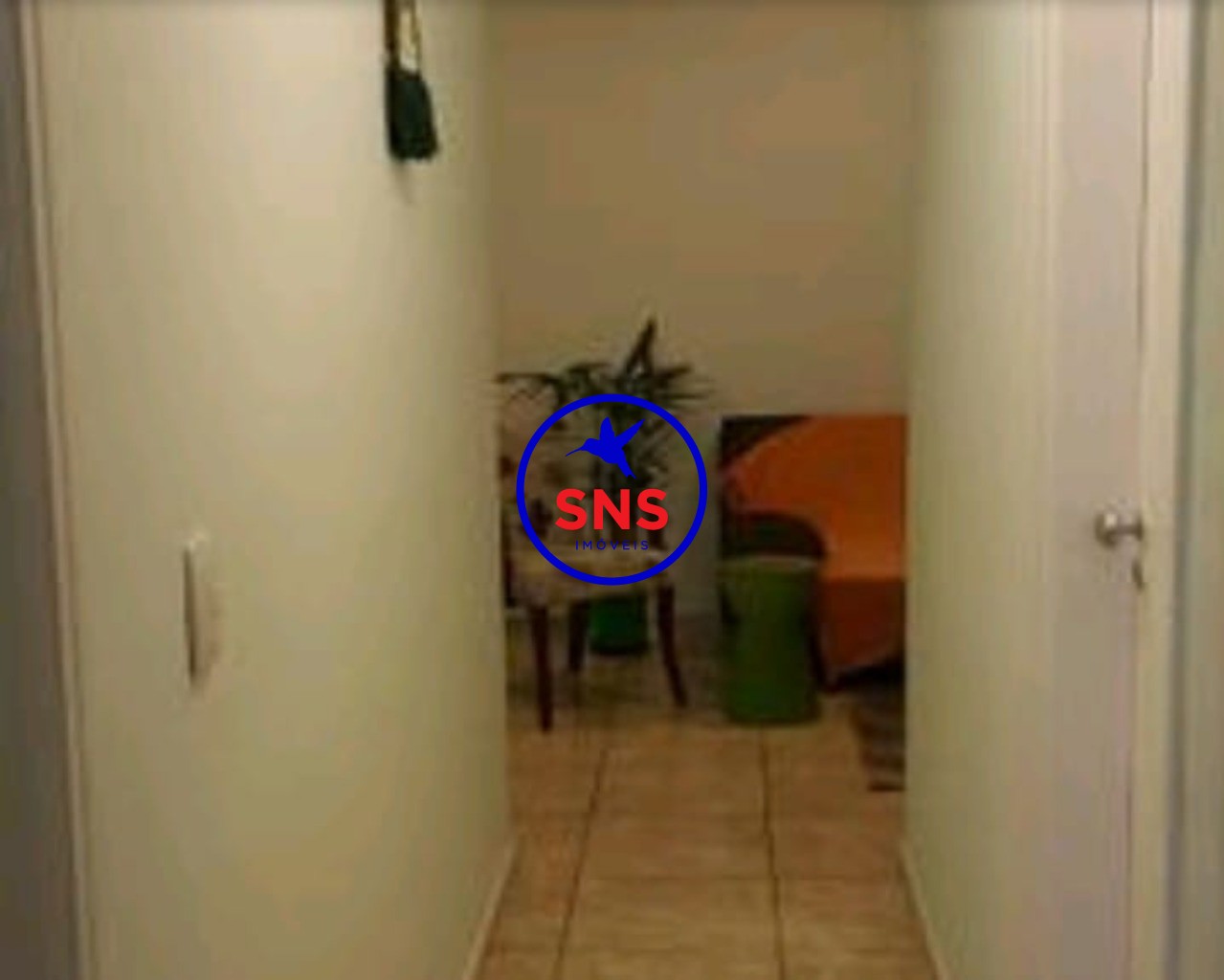 Apartamento à venda com 3 quartos, 75m² - Foto 2