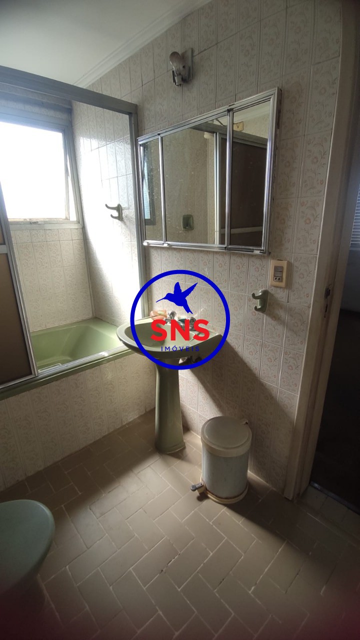 Apartamento à venda com 3 quartos, 121m² - Foto 19
