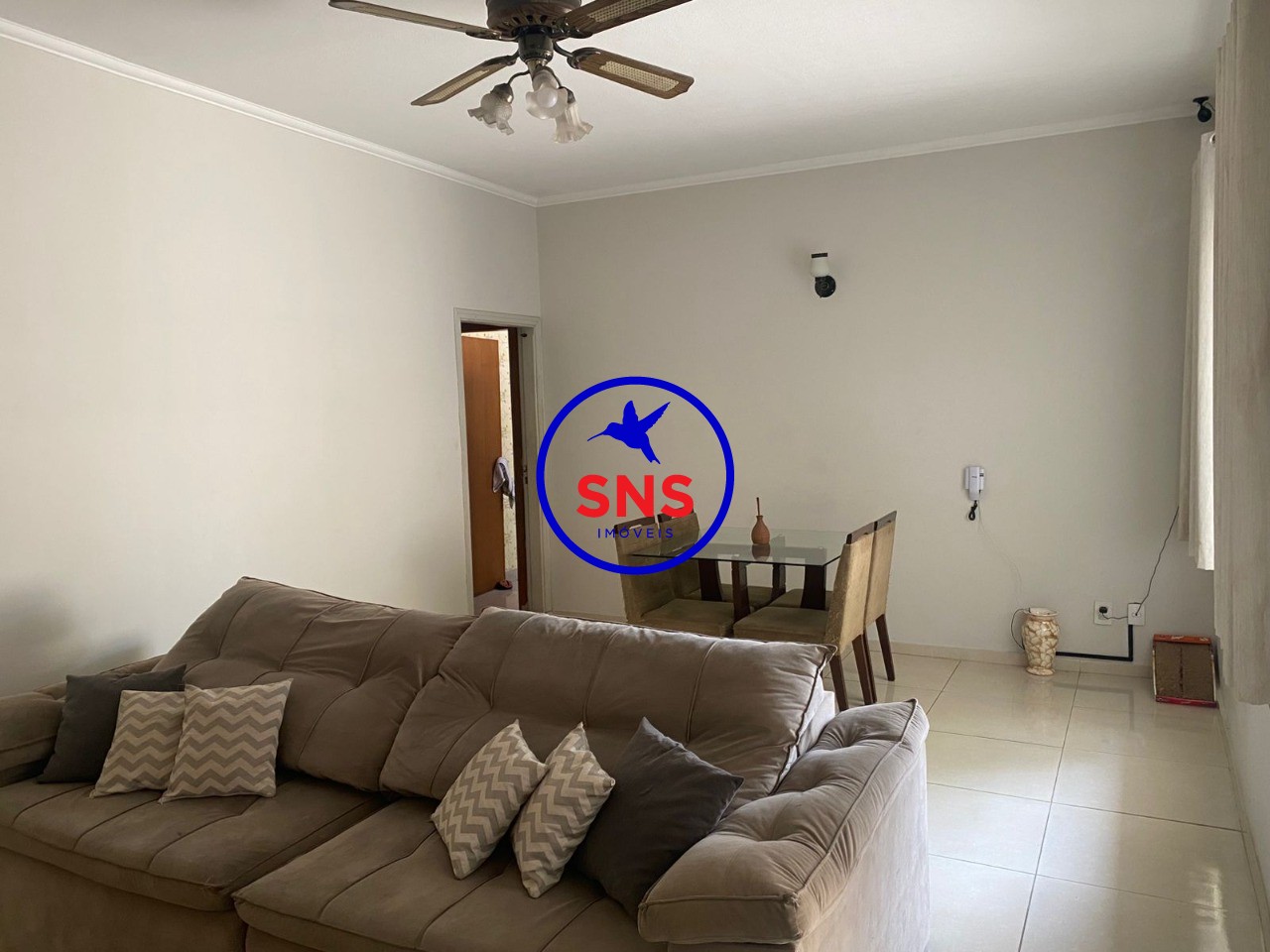 Casa para alugar com 3 quartos, 225m² - Foto 3
