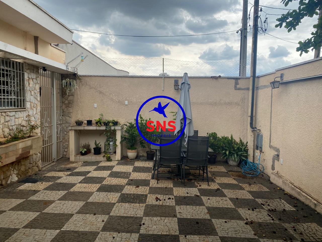 Casa para alugar com 3 quartos, 225m² - Foto 38
