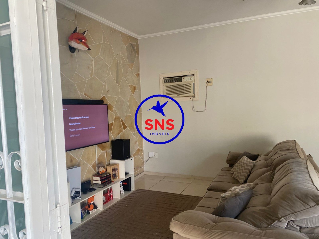 Casa para alugar com 3 quartos, 225m² - Foto 4