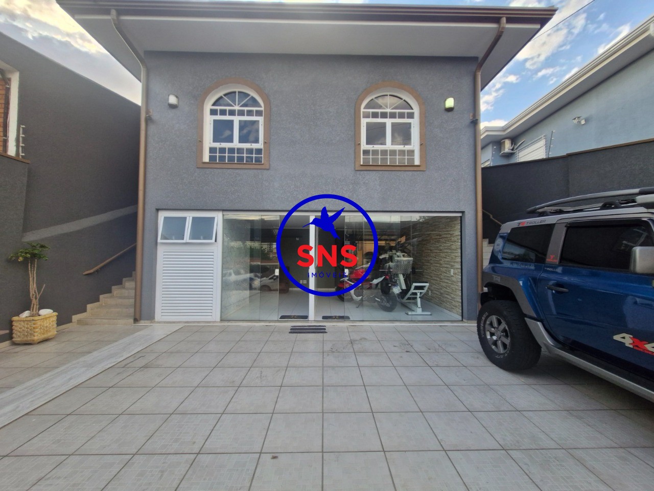 Casa, 3 quartos, 256 m² - Foto 1