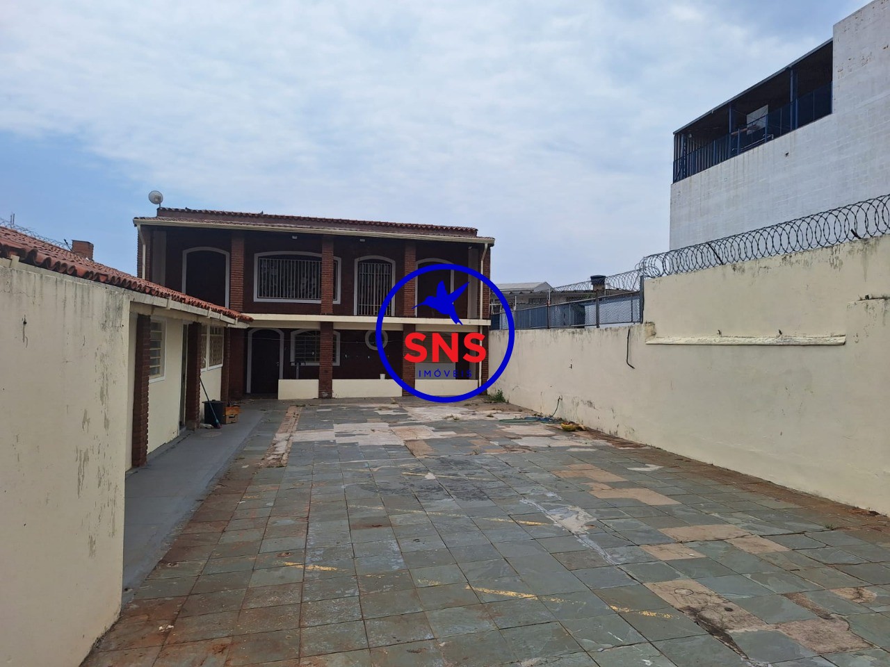 Casa, 5 quartos, 315 m² - Foto 2