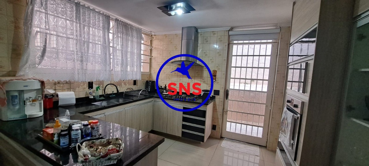 Casa, 3 quartos, 200 m² - Foto 13