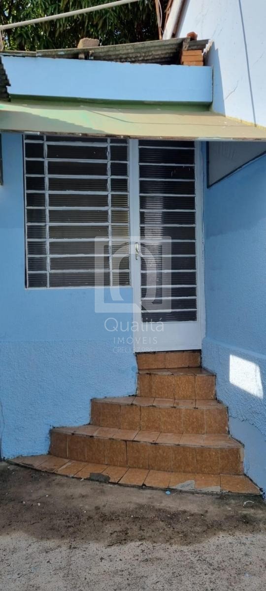 Casa à venda com 2 quartos, 180m² - Foto 3