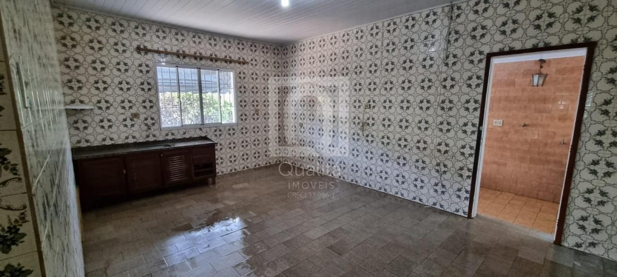 Casa à venda com 2 quartos, 180m² - Foto 4