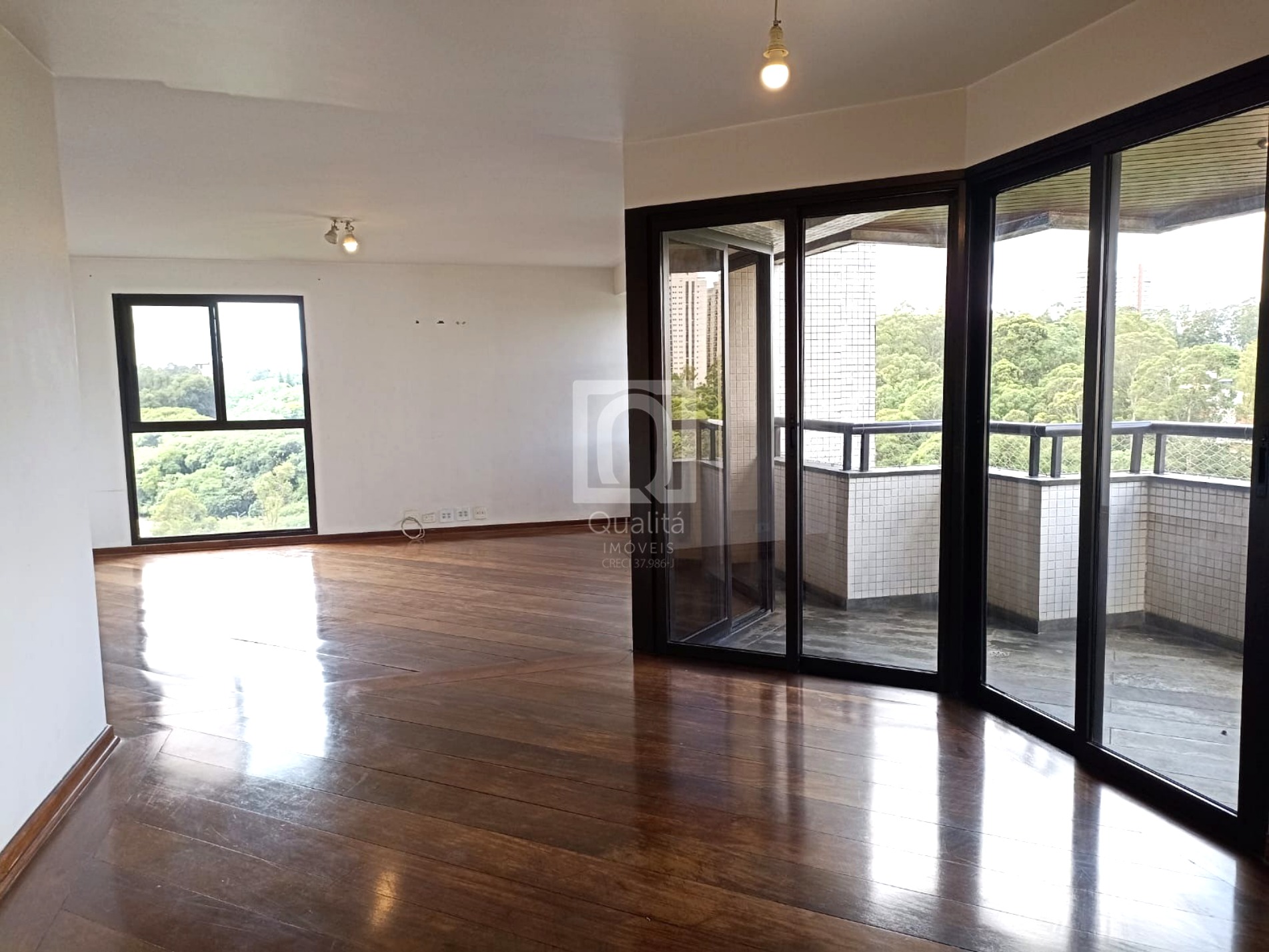 Apartamento, 4 quartos, 196 m² - Foto 1