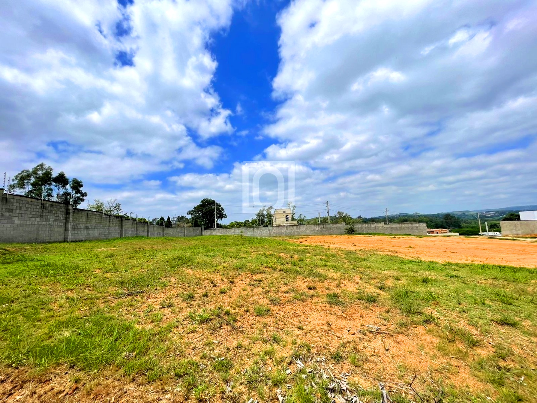Terreno, 1345 m² - Foto 1