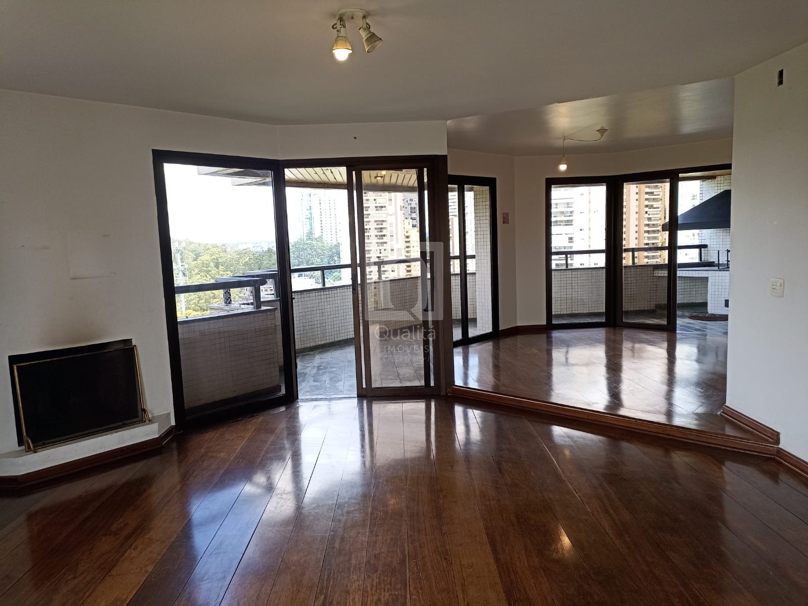 Apartamento, 4 quartos, 196 m² - Foto 2