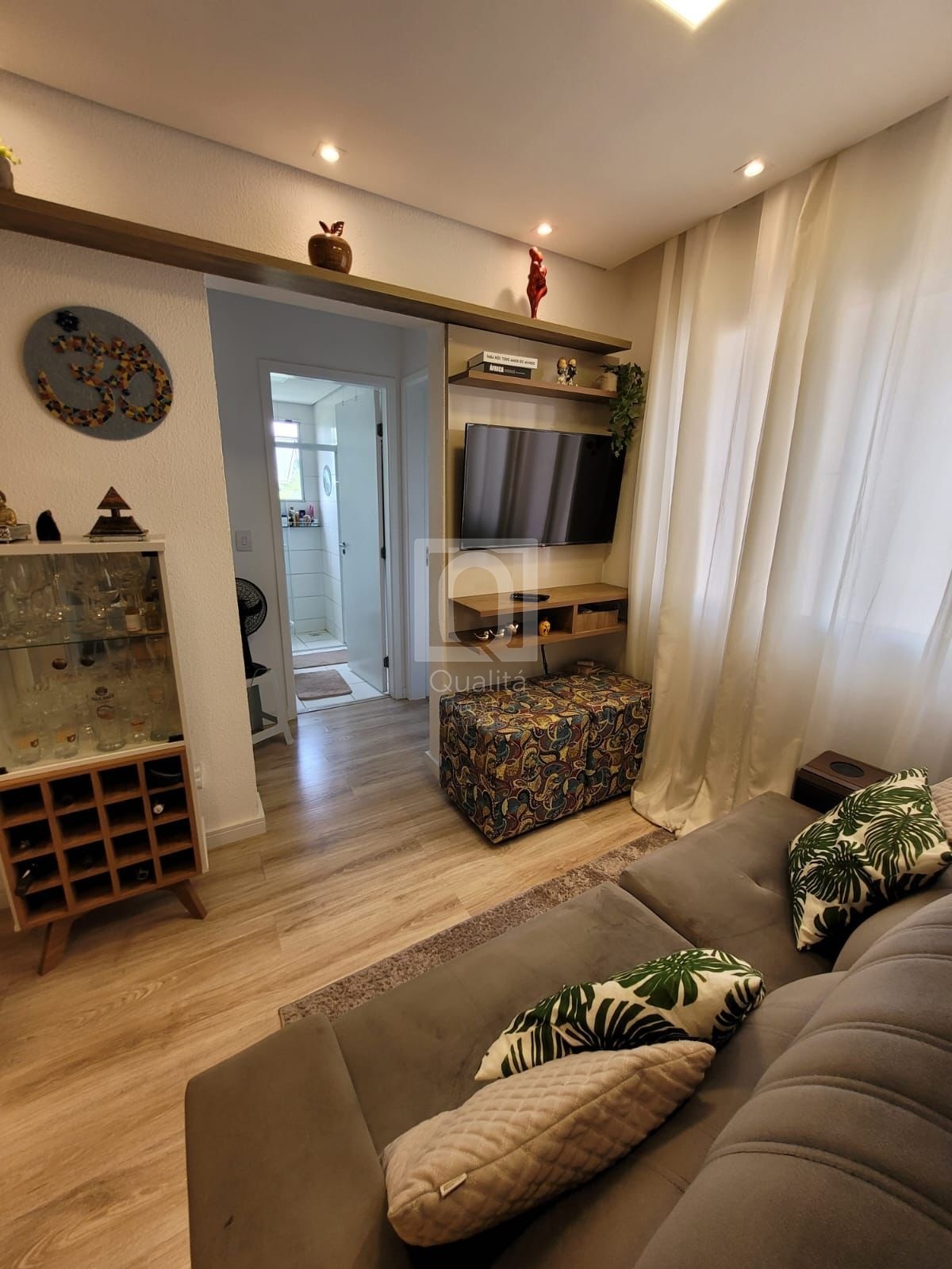 Apartamento à venda com 2 quartos, 45m² - Foto 2