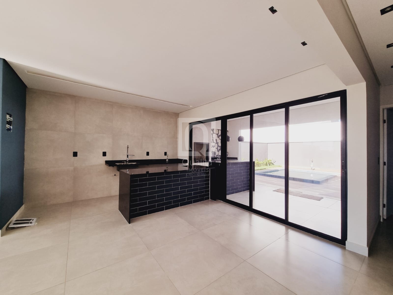 Casa de Condomínio à venda com 3 quartos, 308m² - Foto 4