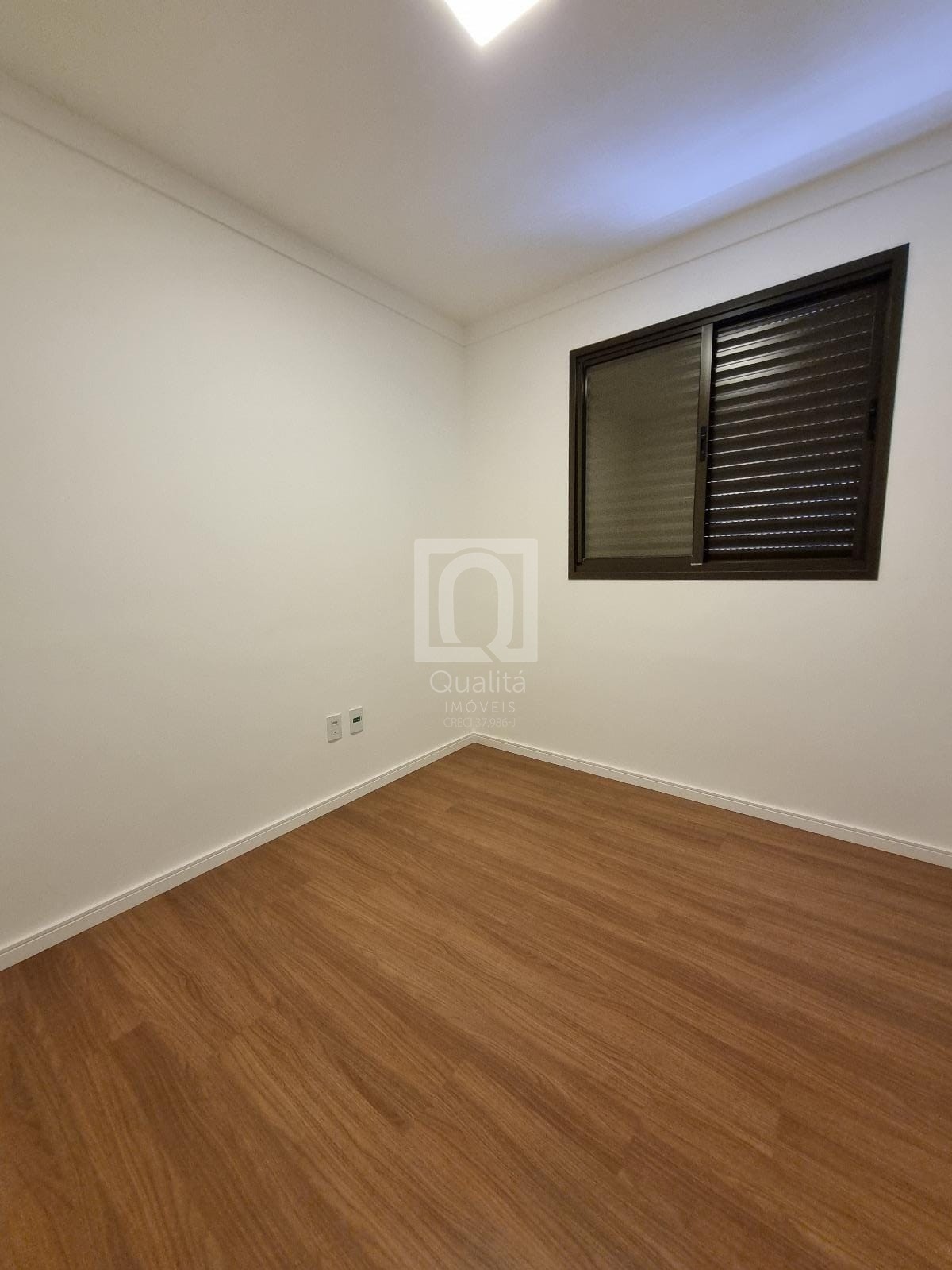 Apartamento à venda com 2 quartos, 67m² - Foto 14