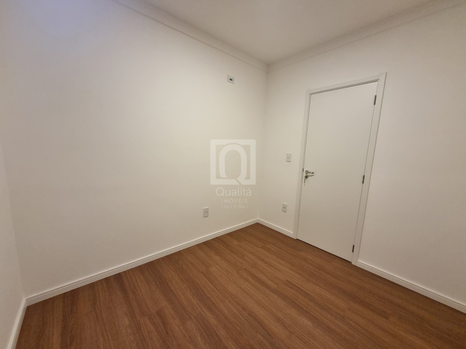 Apartamento à venda com 2 quartos, 67m² - Foto 13