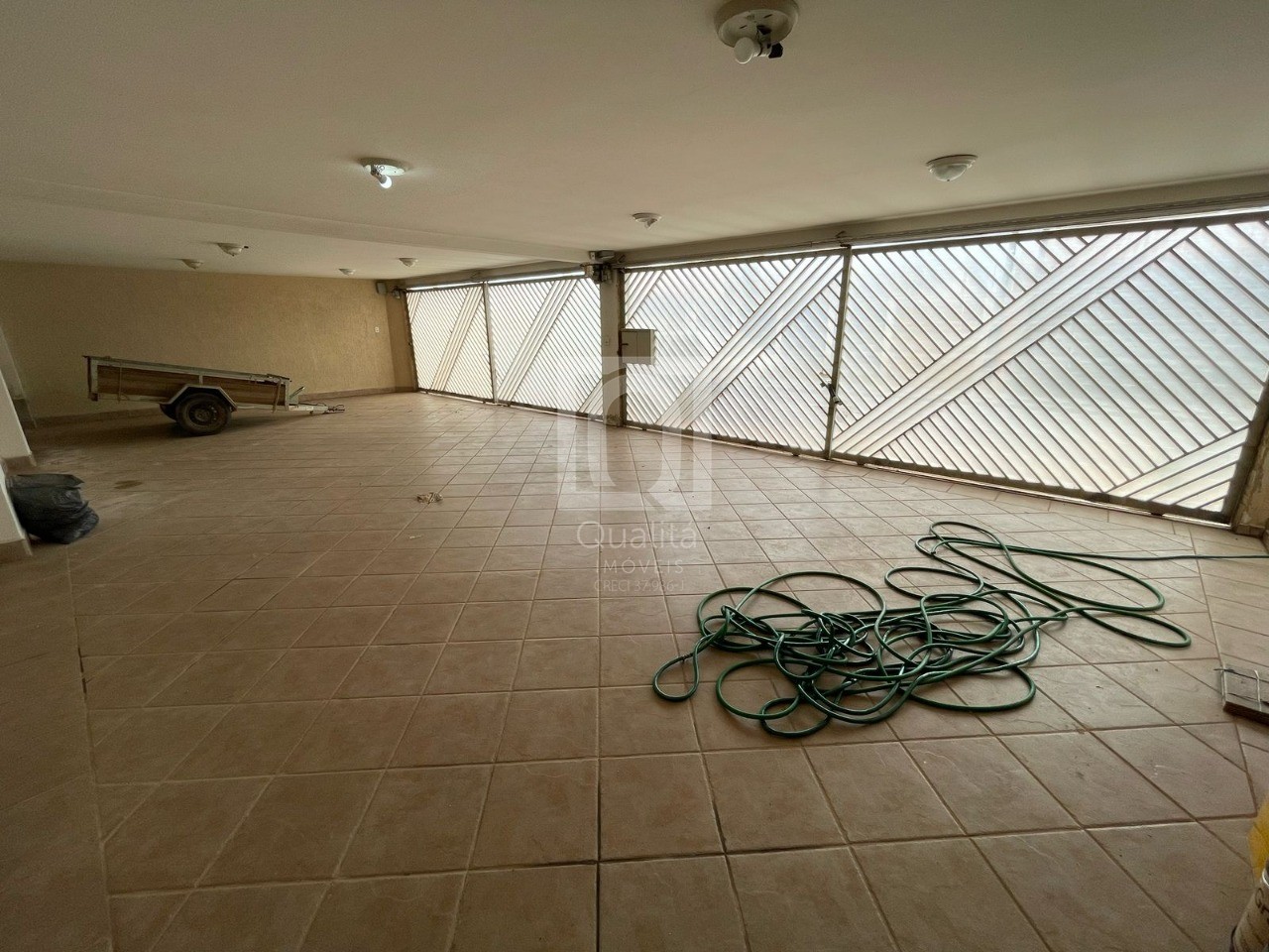 Casa à venda com 3 quartos, 420m² - Foto 8