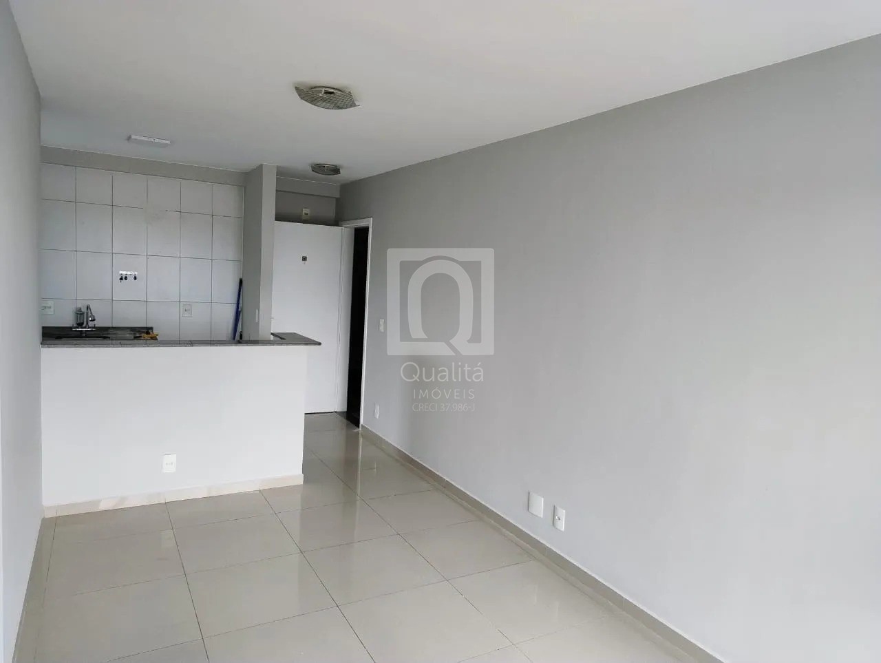 Apartamento à venda com 3 quartos, 51m² - Foto 4