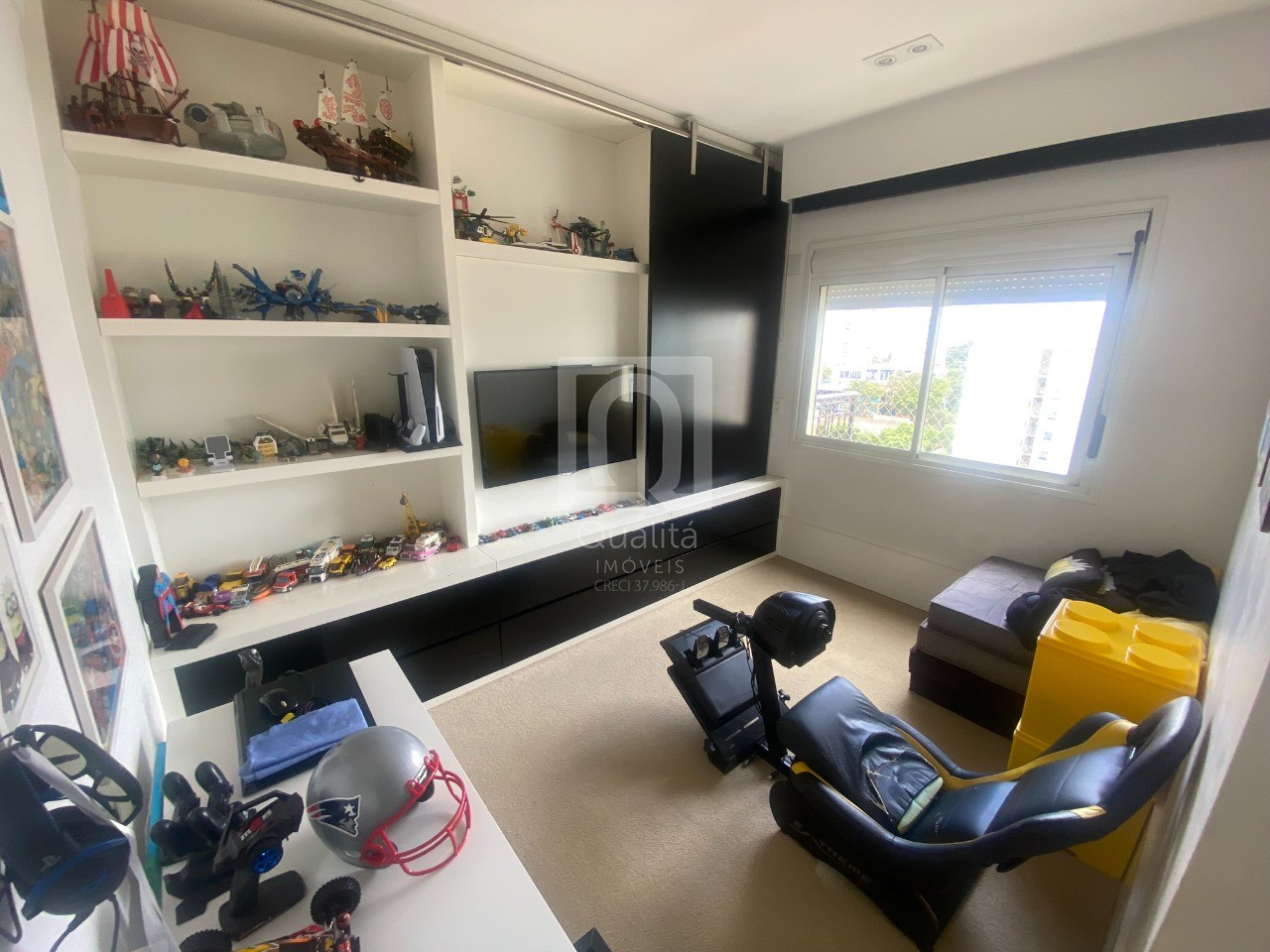 Apartamento à venda com 4 quartos, 247m² - Foto 16