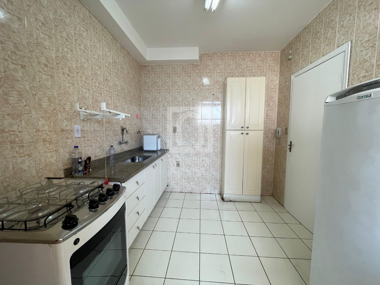 Apartamento à venda com 3 quartos, 98m² - Foto 9