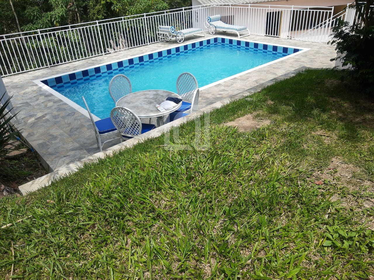 Chácara à venda com 4 quartos, 150m² - Foto 11
