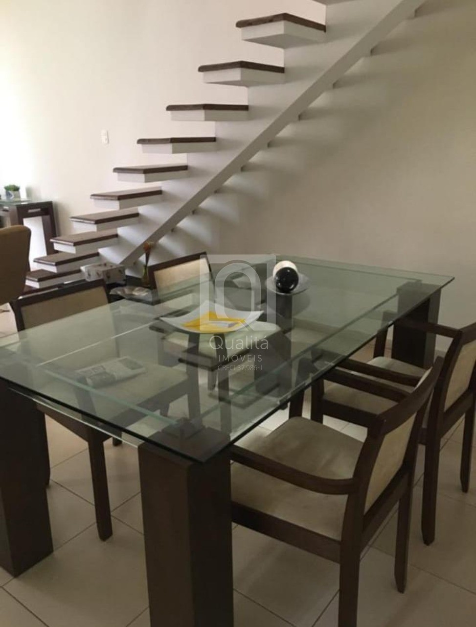 Sobrado à venda com 5 quartos, 250m² - Foto 4