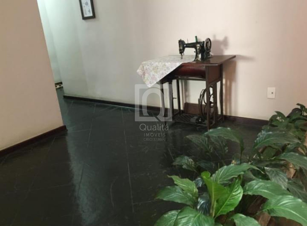 Sobrado à venda com 5 quartos, 250m² - Foto 17