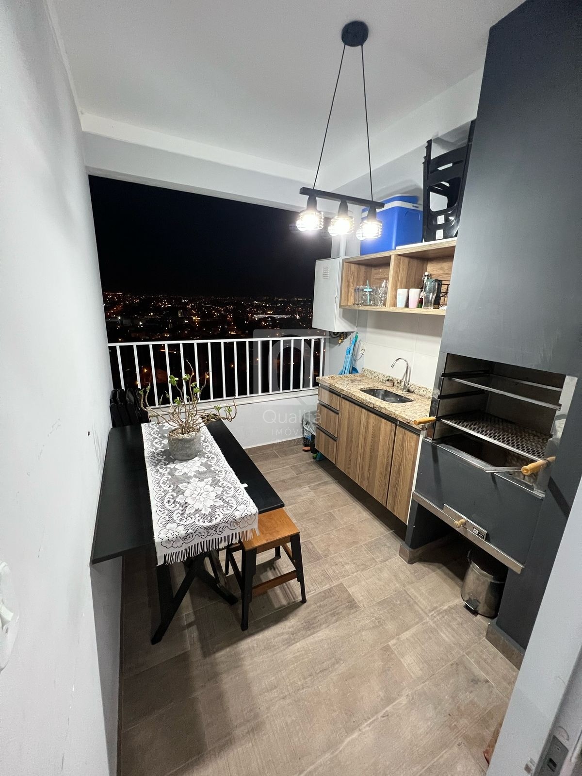 Apartamento à venda com 2 quartos, 65m² - Foto 2