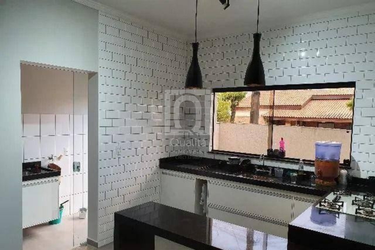 Casa de Condomínio à venda com 3 quartos, 200m² - Foto 2