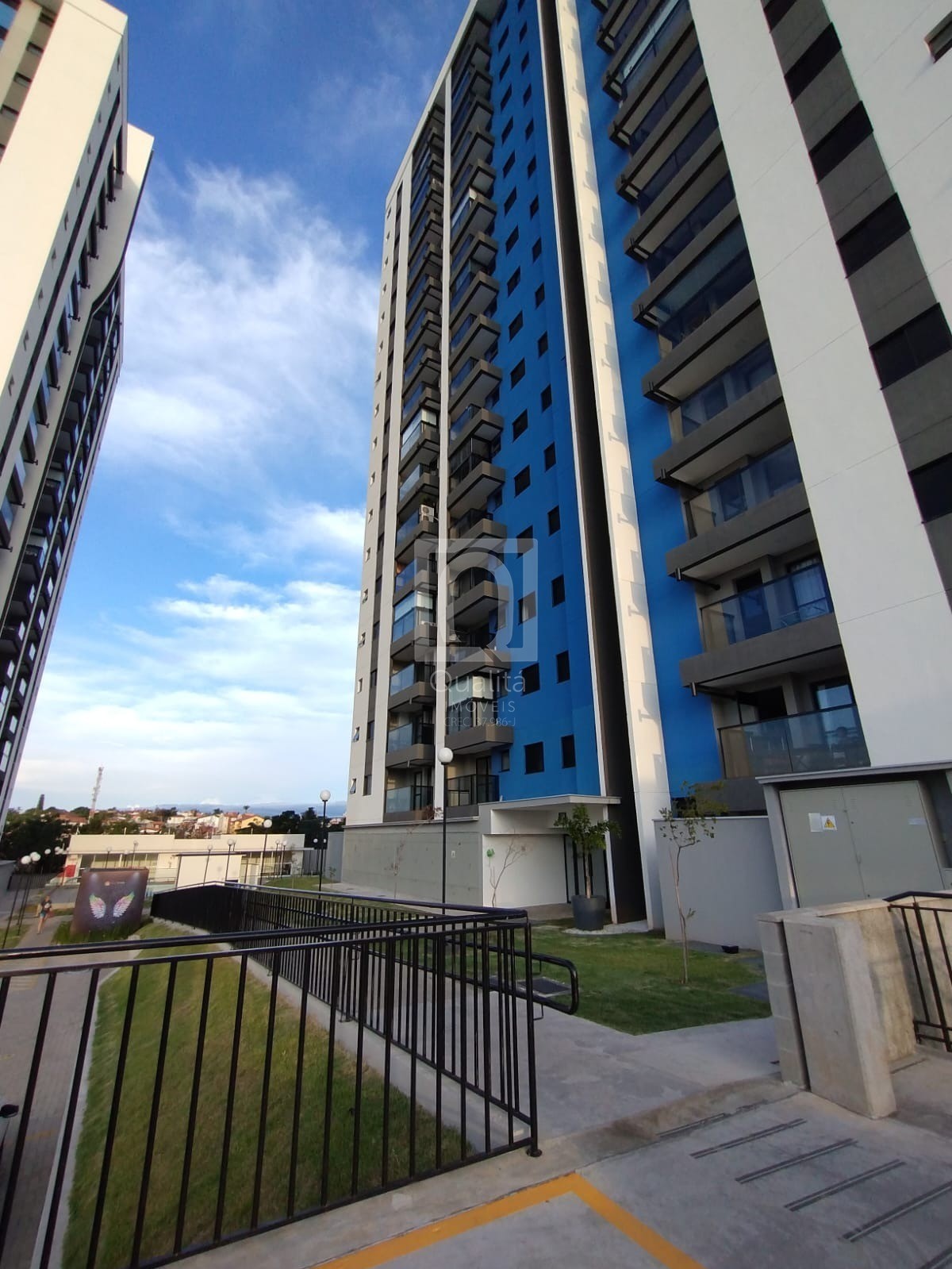 Apartamento à venda com 2 quartos, 55m² - Foto 2
