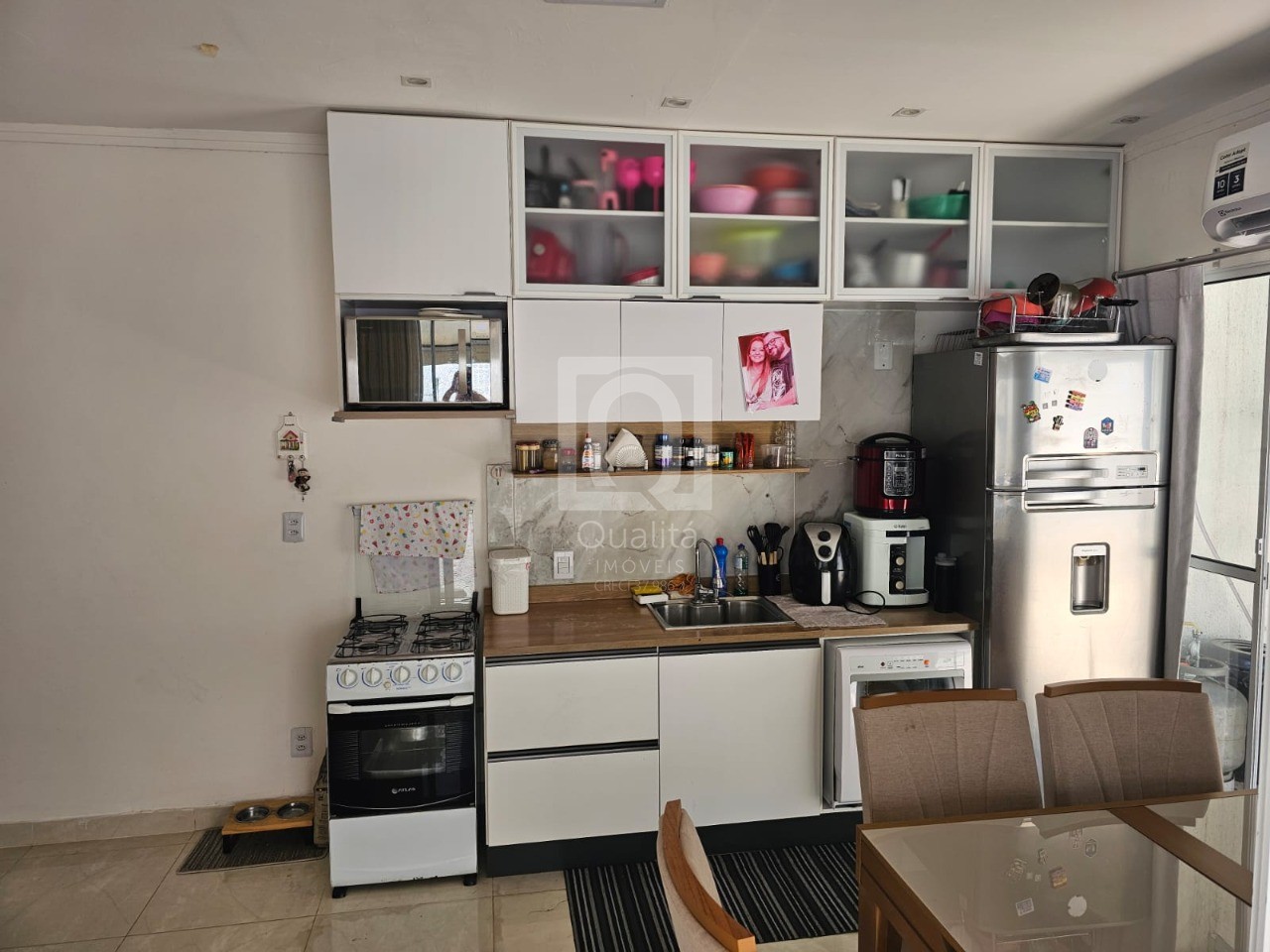 Casa à venda com 2 quartos, 125m² - Foto 4