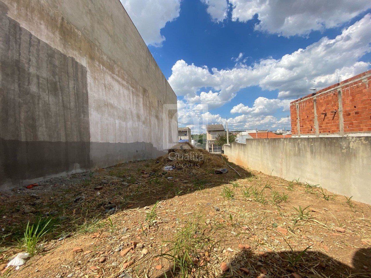 Terreno à venda, 195m² - Foto 1