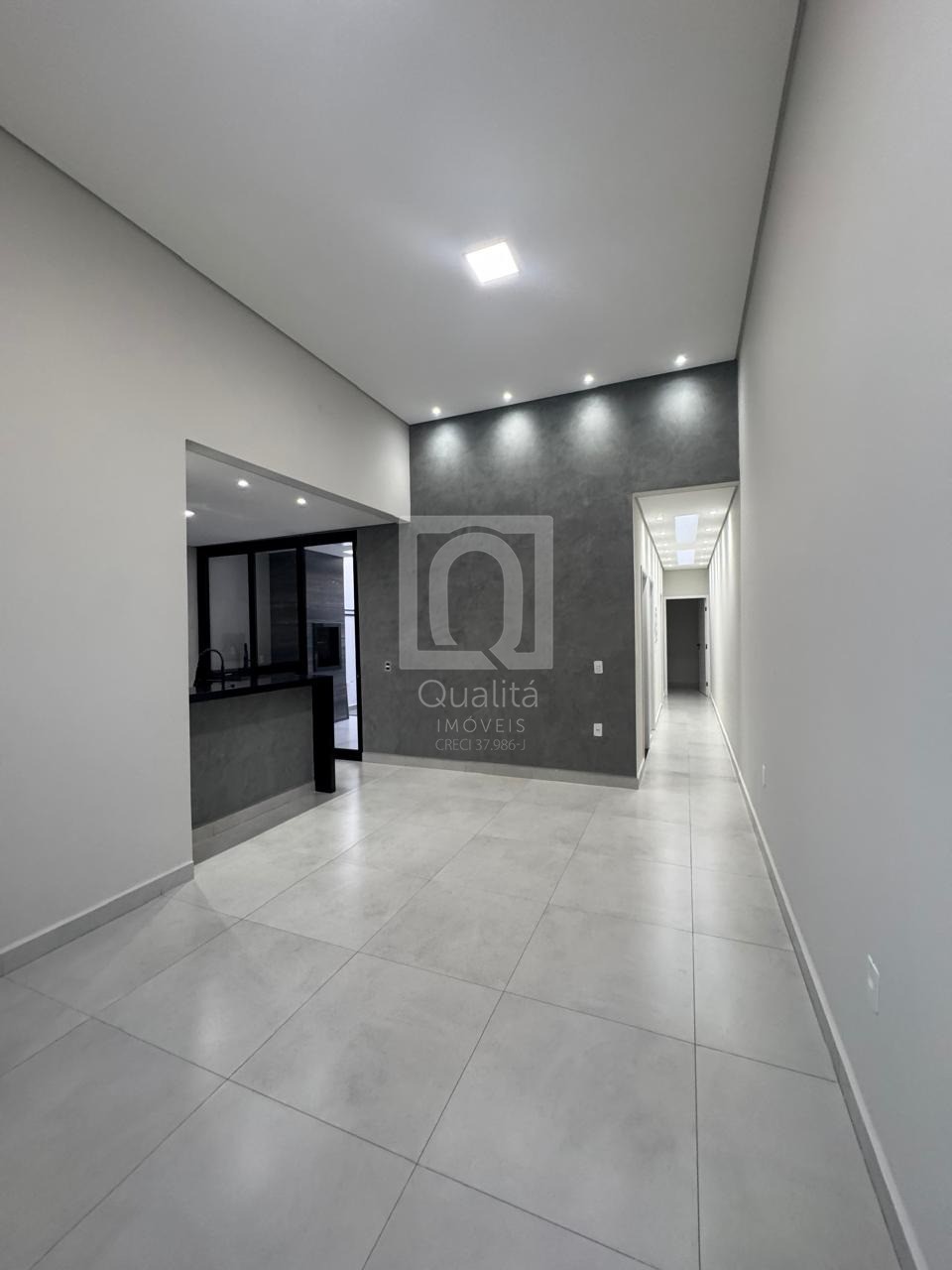 Casa à venda com 2 quartos, 154m² - Foto 1