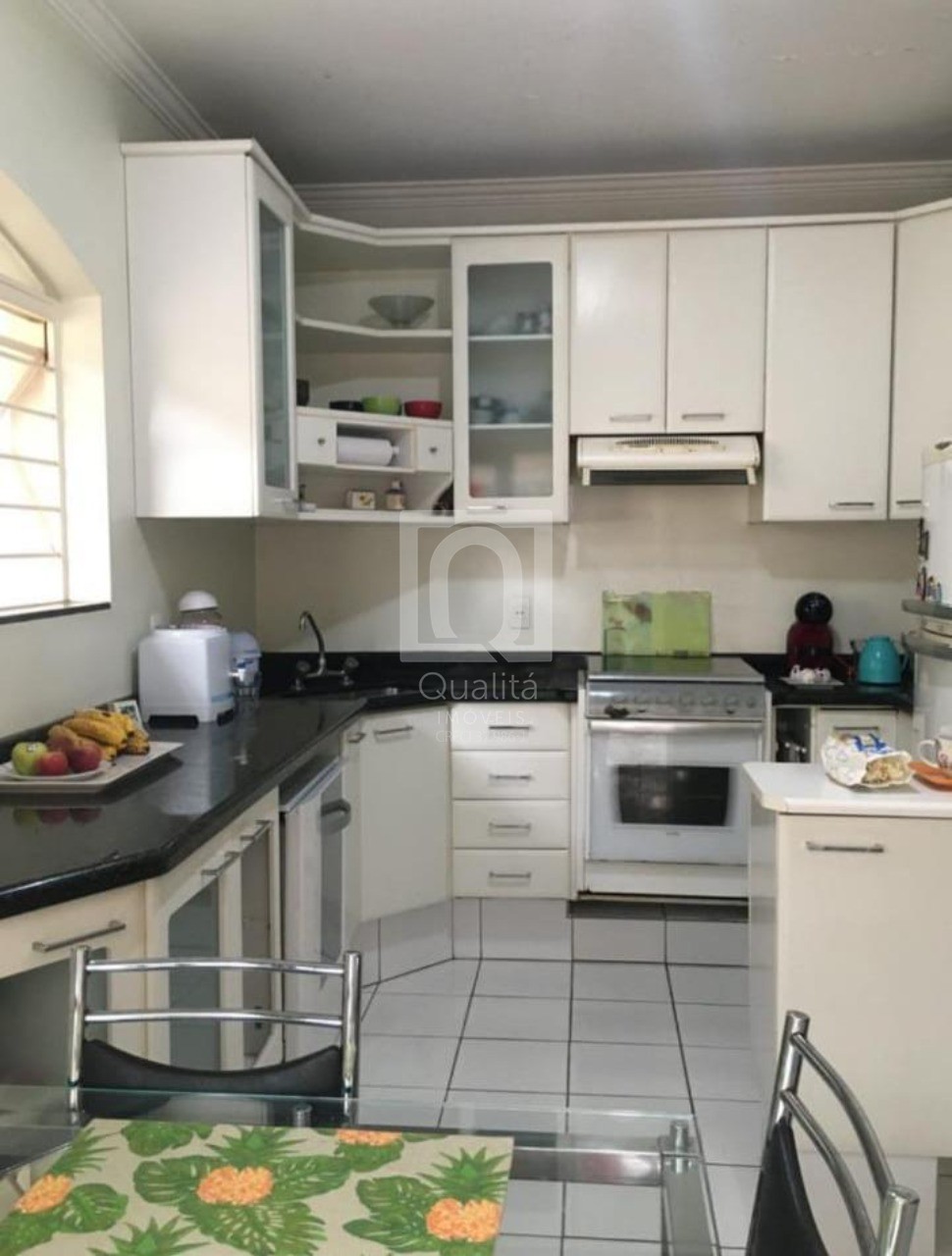 Sobrado à venda com 5 quartos, 250m² - Foto 5