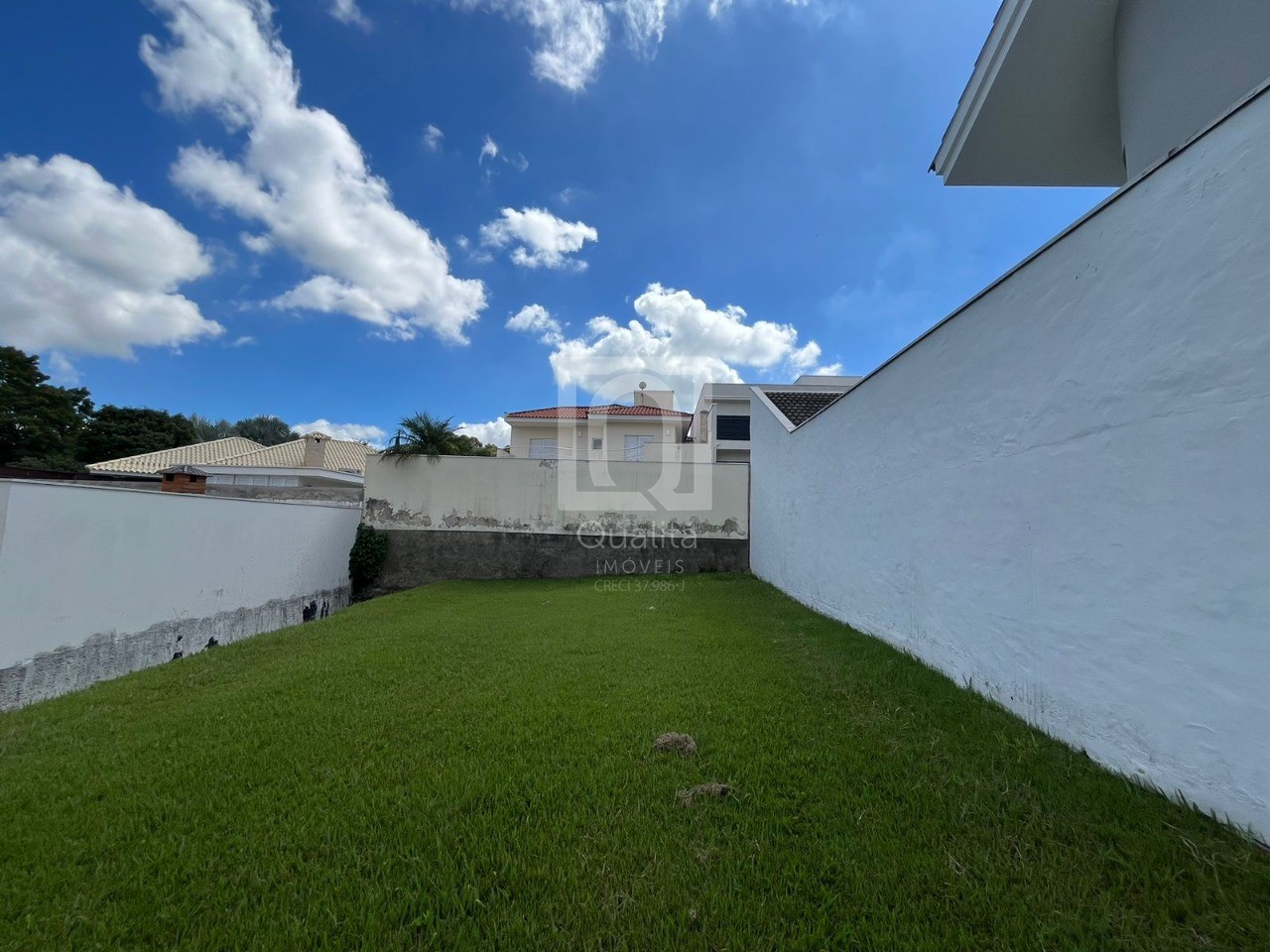 Terreno à venda, 330m² - Foto 1