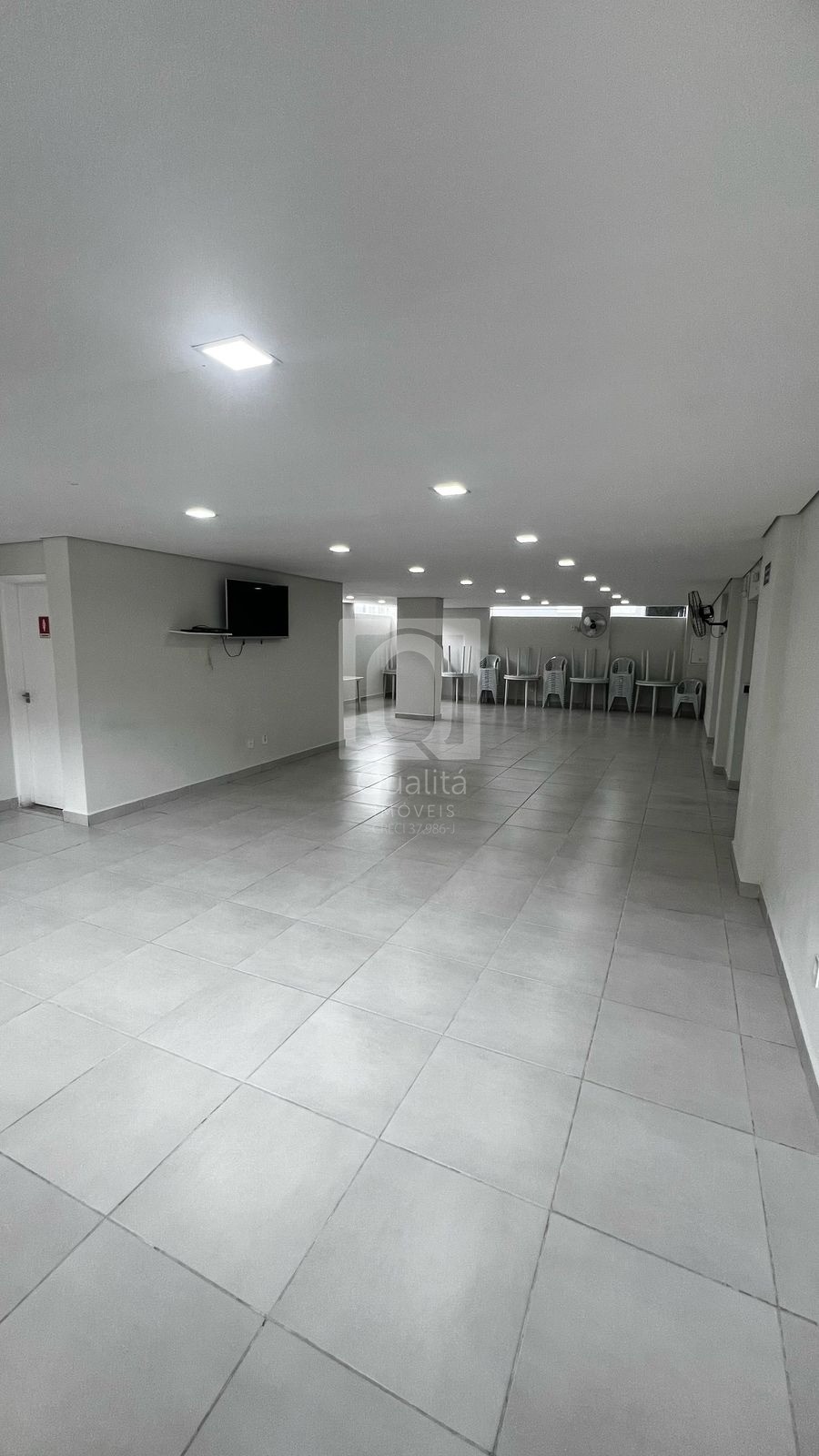 Apartamento à venda com 2 quartos, 65m² - Foto 15