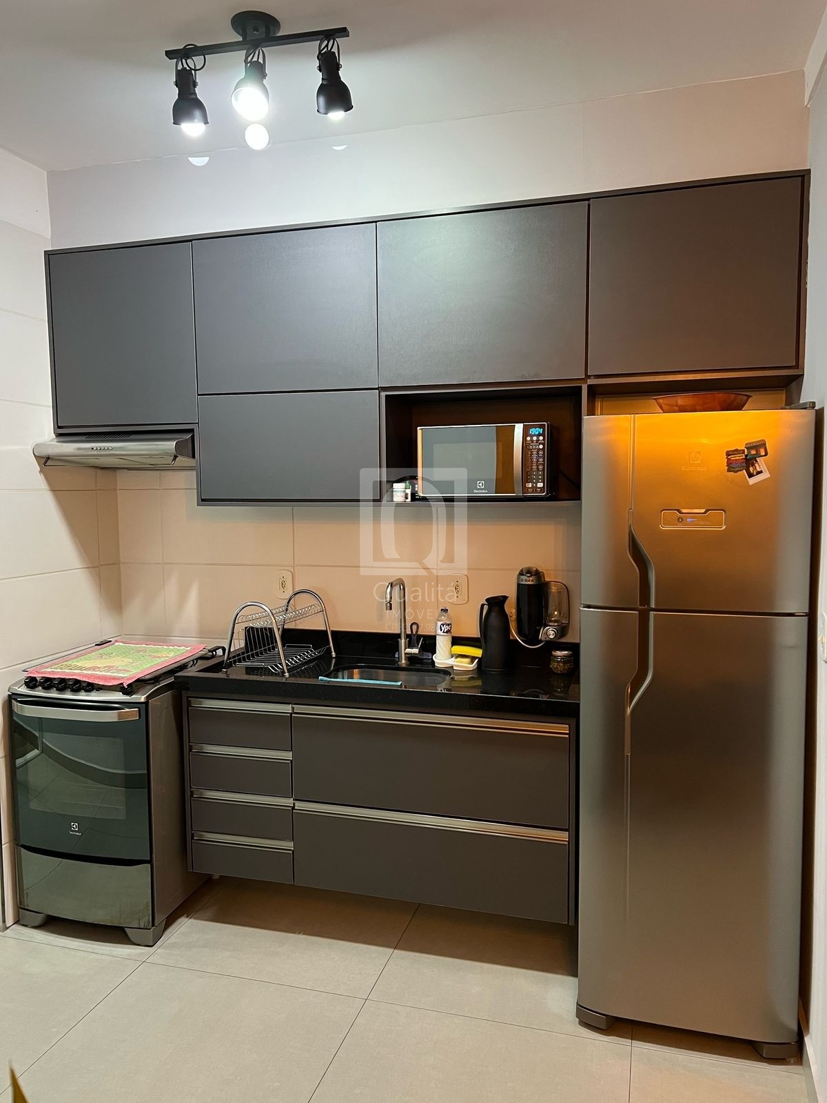 Apartamento à venda com 2 quartos, 65m² - Foto 7
