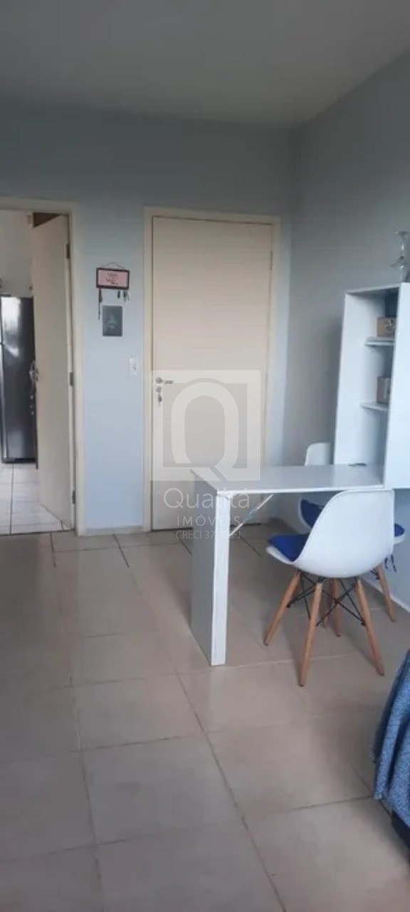 Apartamento à venda com 2 quartos, 47m² - Foto 3