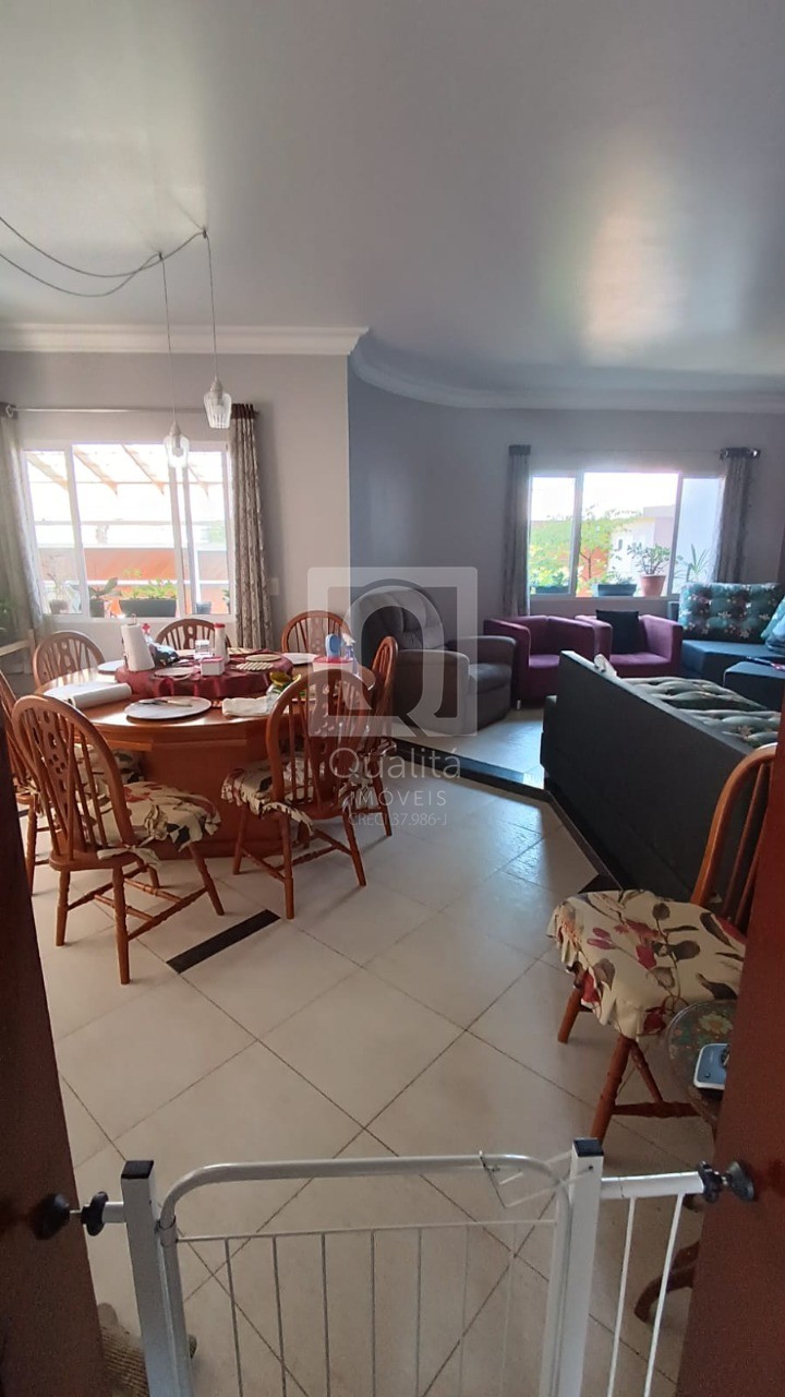 Casa, 3 quartos, 258 m² - Foto 9