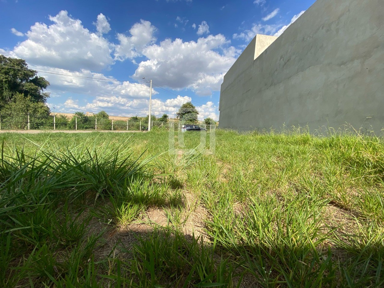 Terreno à venda, 220m² - Foto 1