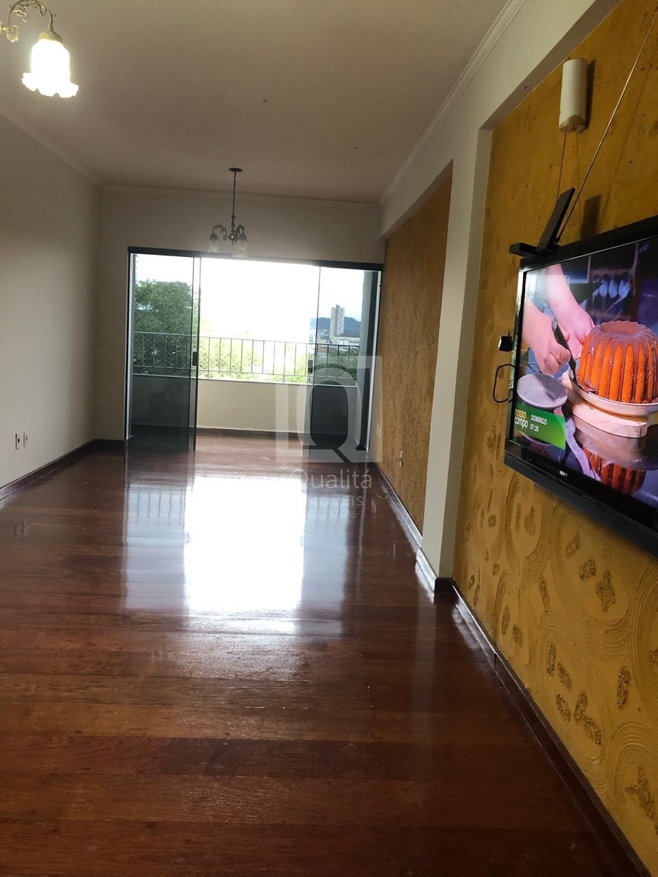 Apartamento à venda com 3 quartos, 113m² - Foto 2