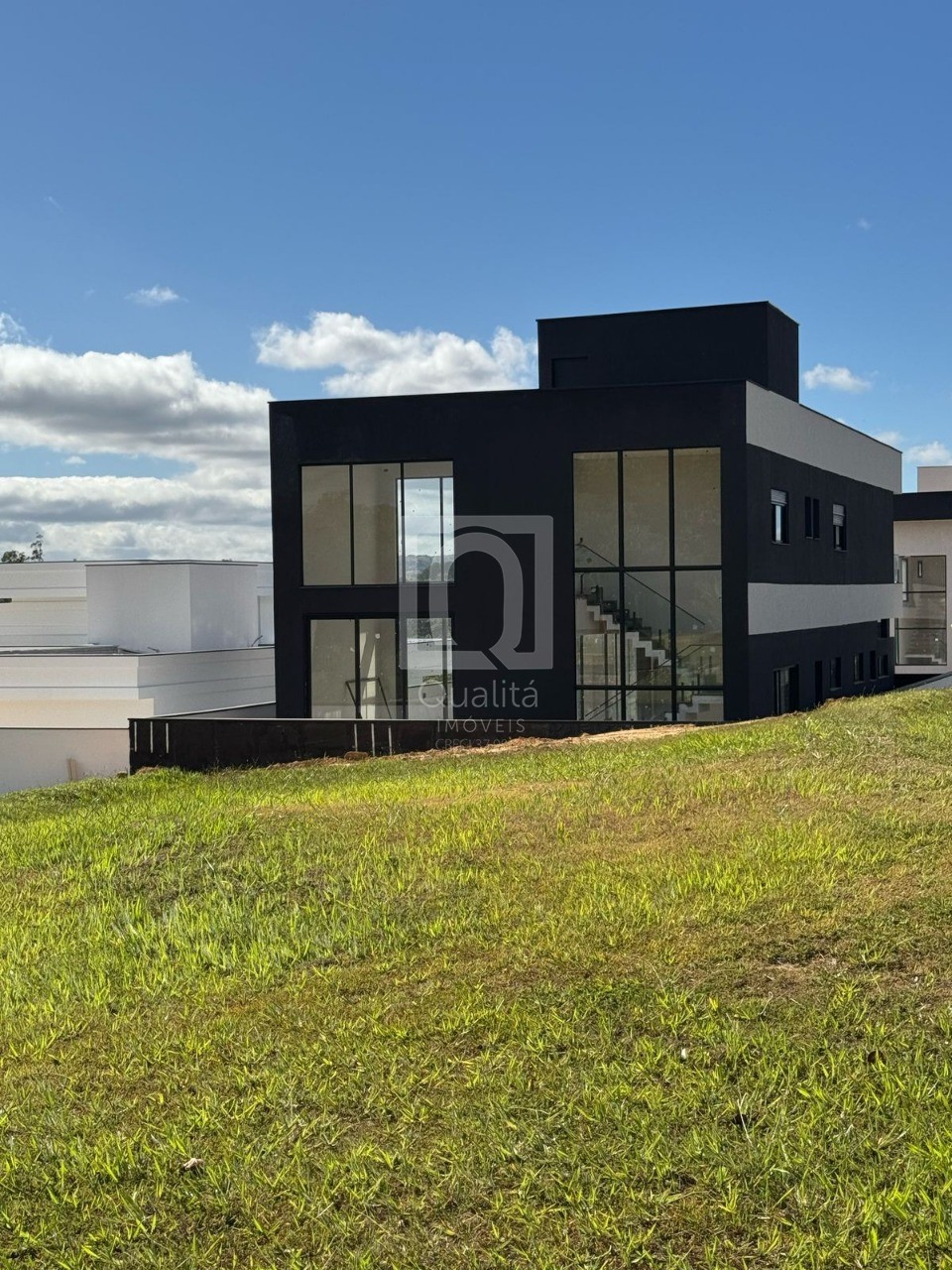 Sobrado à venda com 3 quartos, 404m² - Foto 3